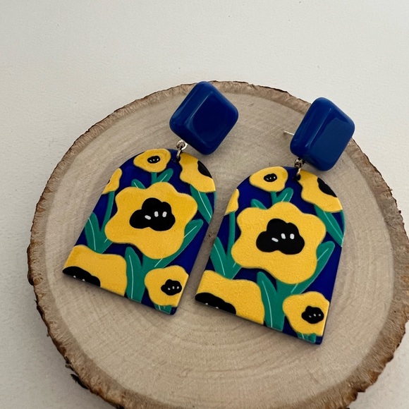 Art Nouveau Floral Drop Earrings -Artsy Dangle Earrings -Flower Pattern Earrings - Picture 4 of 16